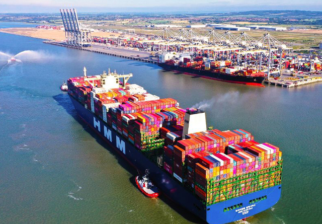 London Cargo Port Expansion